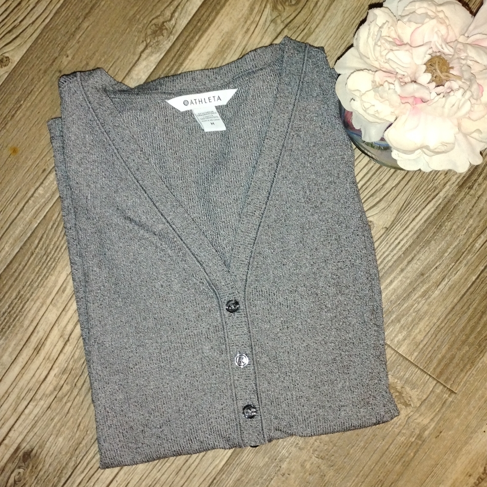 Athleta Vneck top